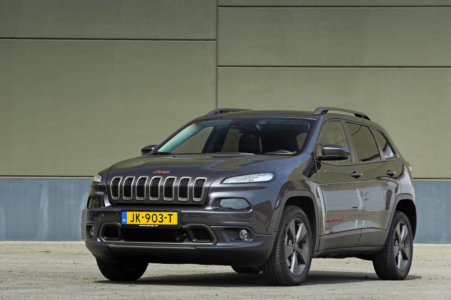  Jeep Cherokee 75th Anniversary (KL) 2016 года  (WW) (фото 20 из 24)